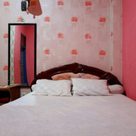 Hotel Rosichan Bau Bau Mitra Reddoorz Baubau Zewnętrze zdjęcie