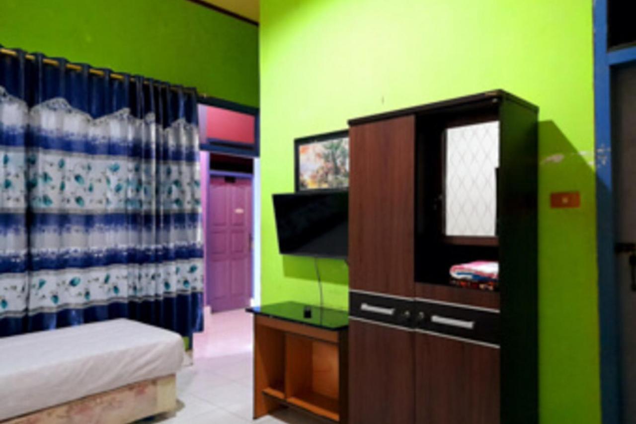 Hotel Rosichan Bau Bau Mitra Reddoorz Baubau Zewnętrze zdjęcie