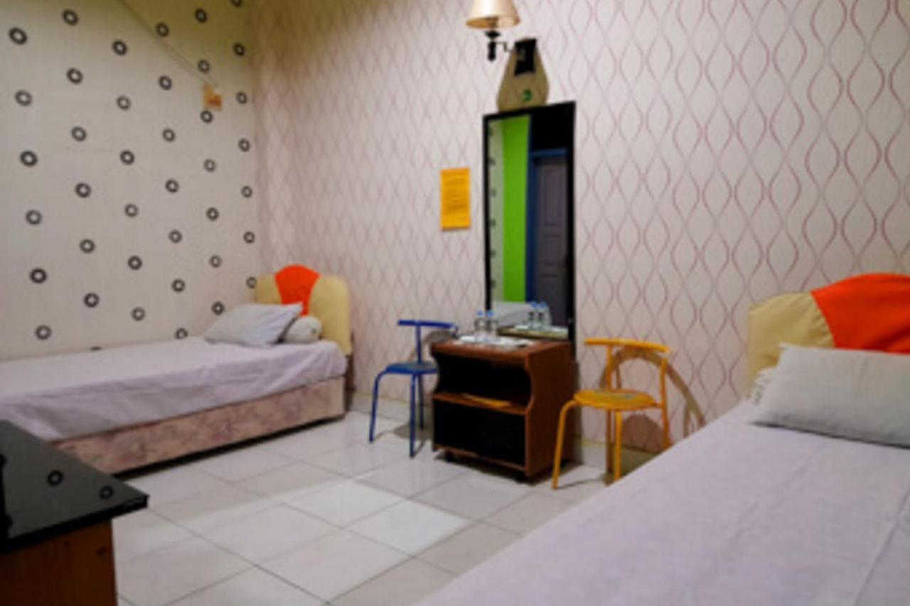 Hotel Rosichan Bau Bau Mitra Reddoorz Baubau Zewnętrze zdjęcie