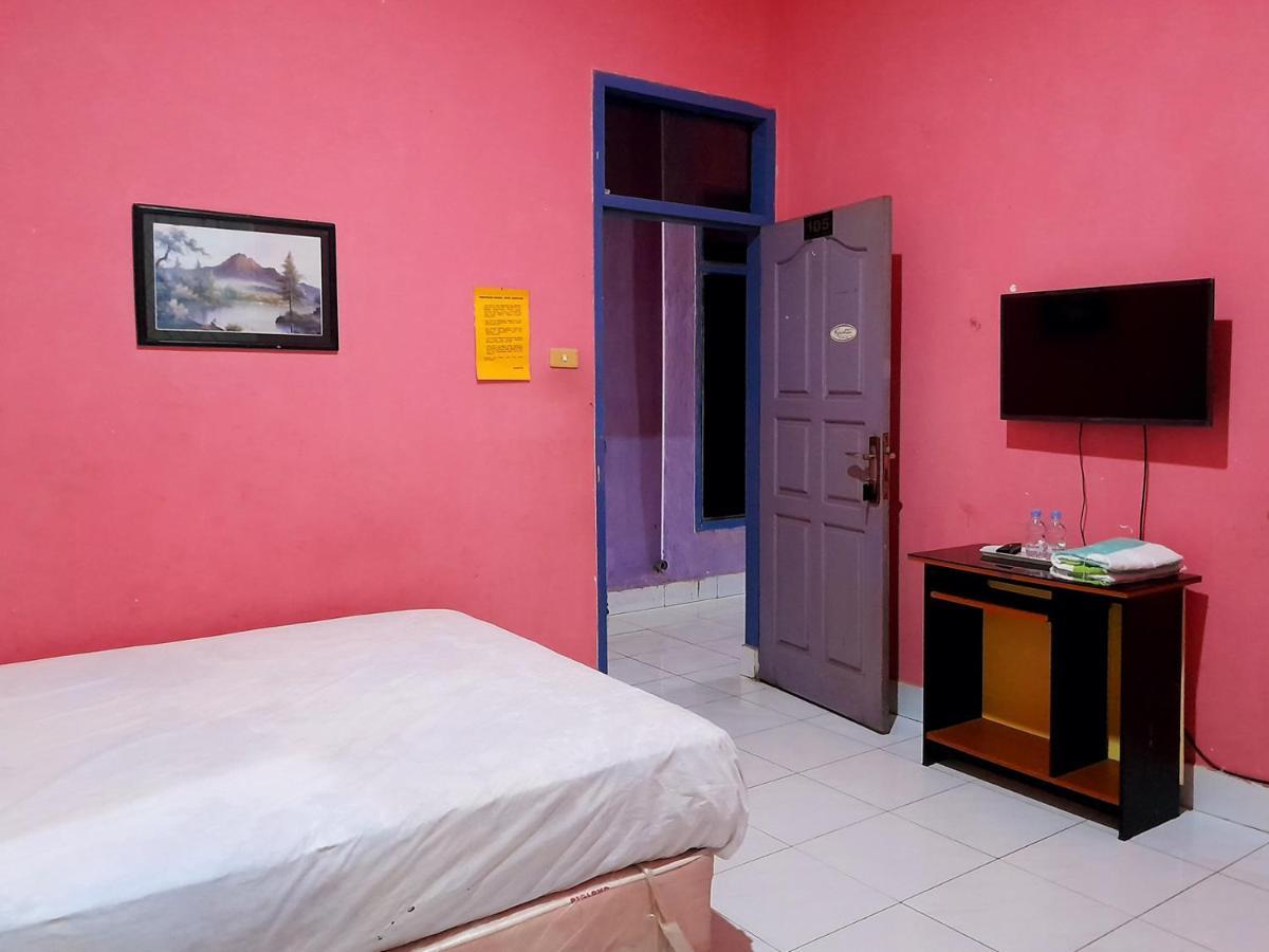 Hotel Rosichan Bau Bau Mitra Reddoorz Baubau Zewnętrze zdjęcie
