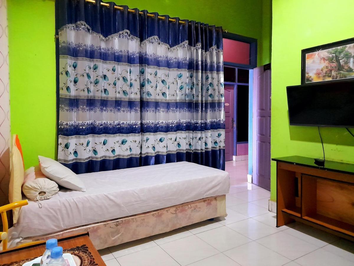 Hotel Rosichan Bau Bau Mitra Reddoorz Baubau Zewnętrze zdjęcie
